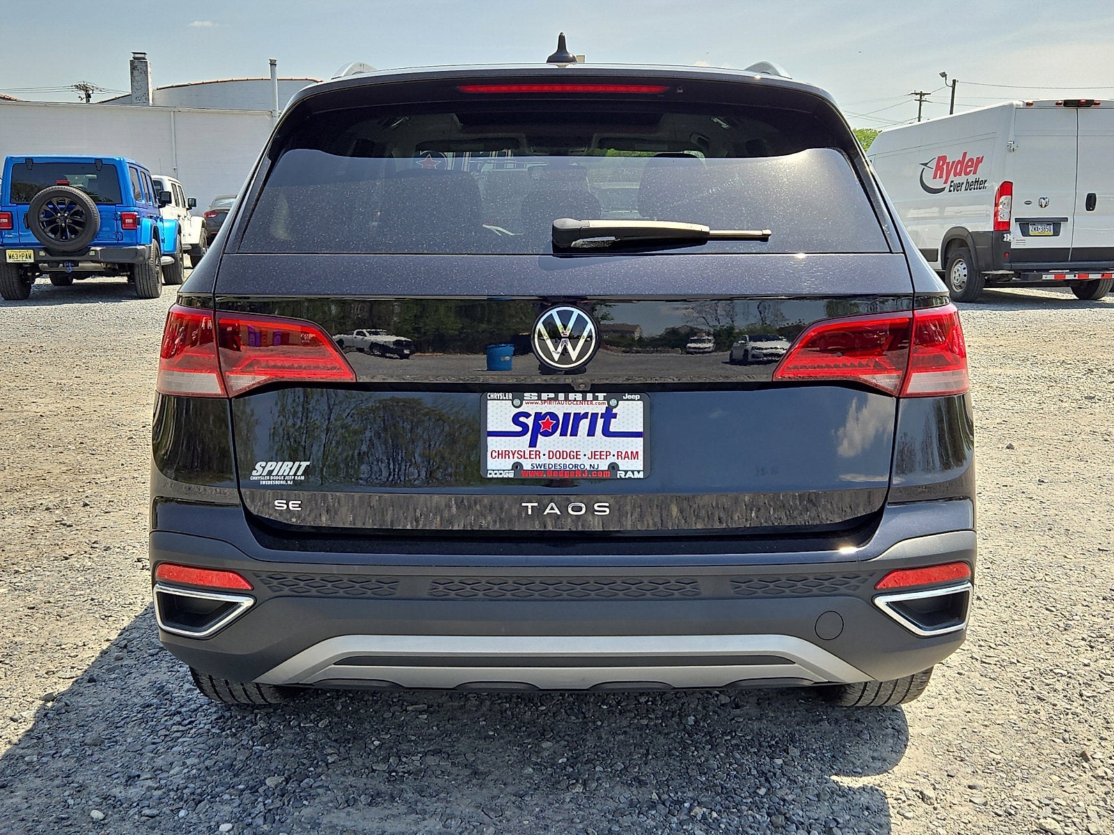 2023 Volkswagen Taos SE