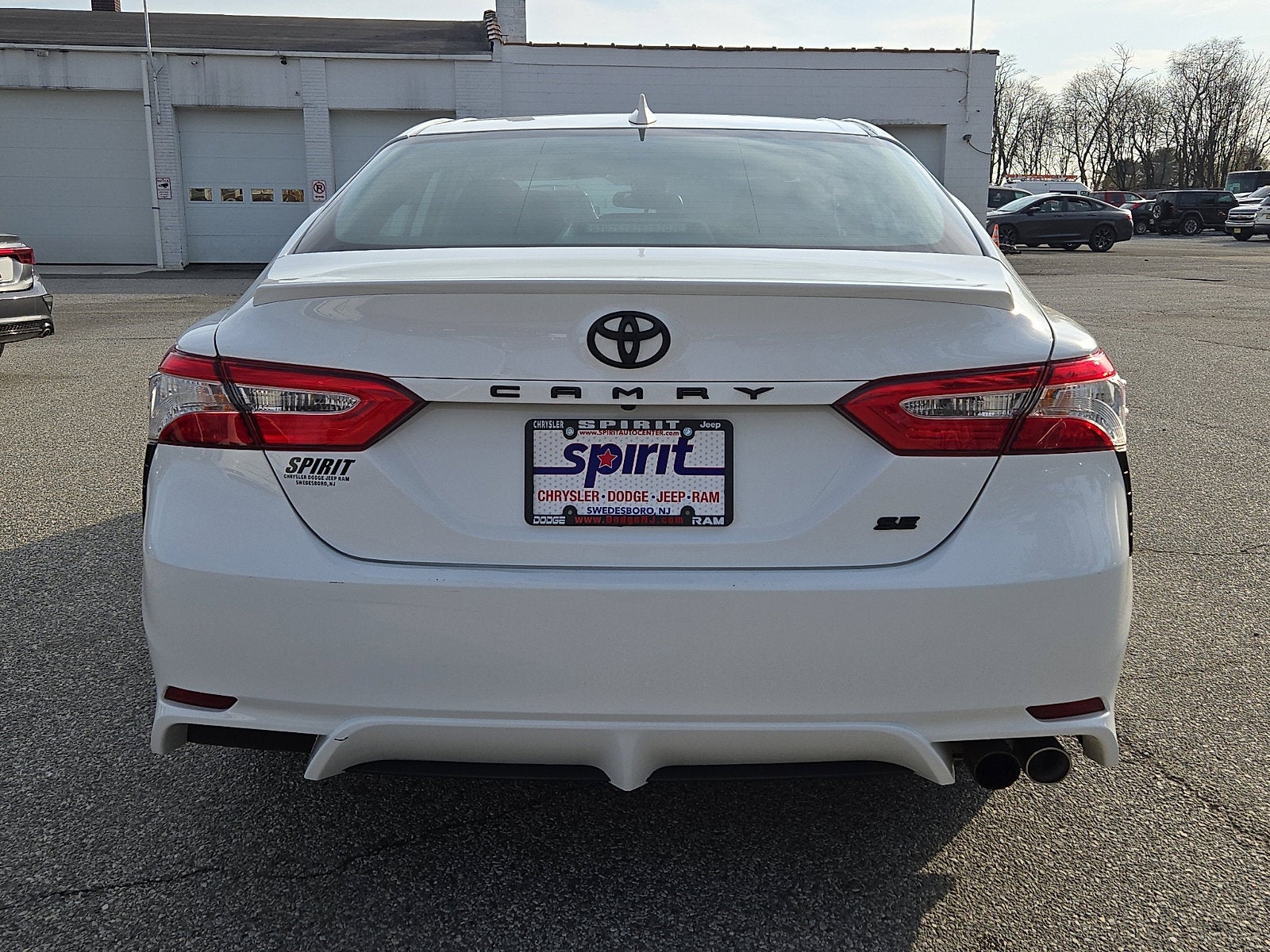 2020 Toyota Camry SE