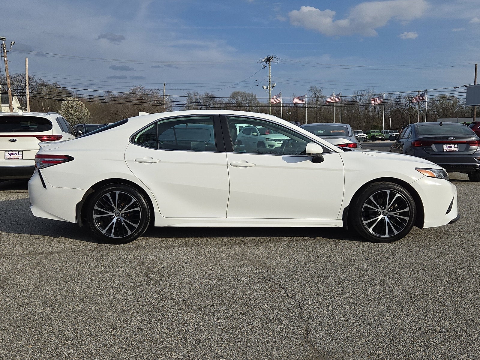 2020 Toyota Camry SE