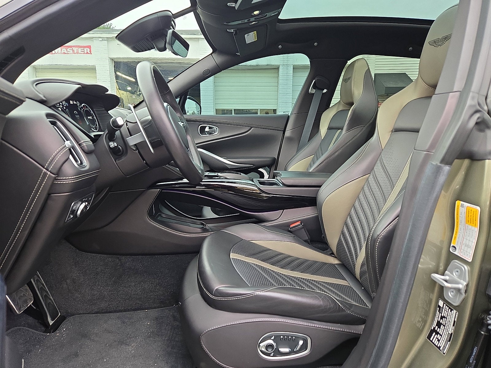 2024 Aston Martin DBX 707