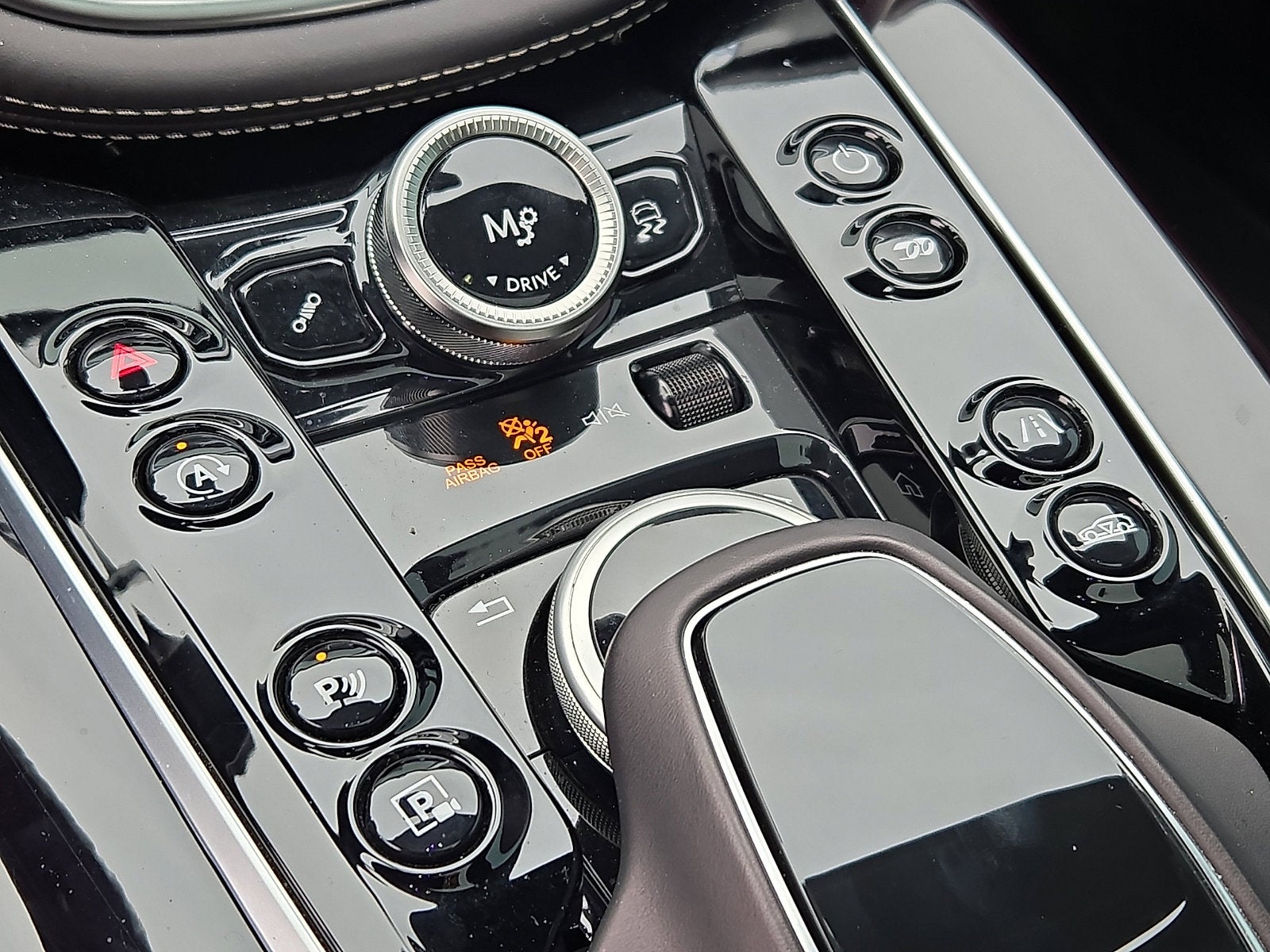 2024 Aston Martin DBX 707