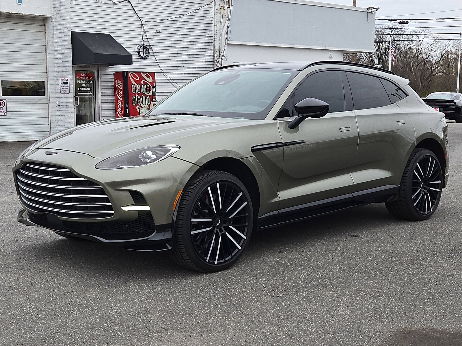 2024 Aston Martin DBX 707