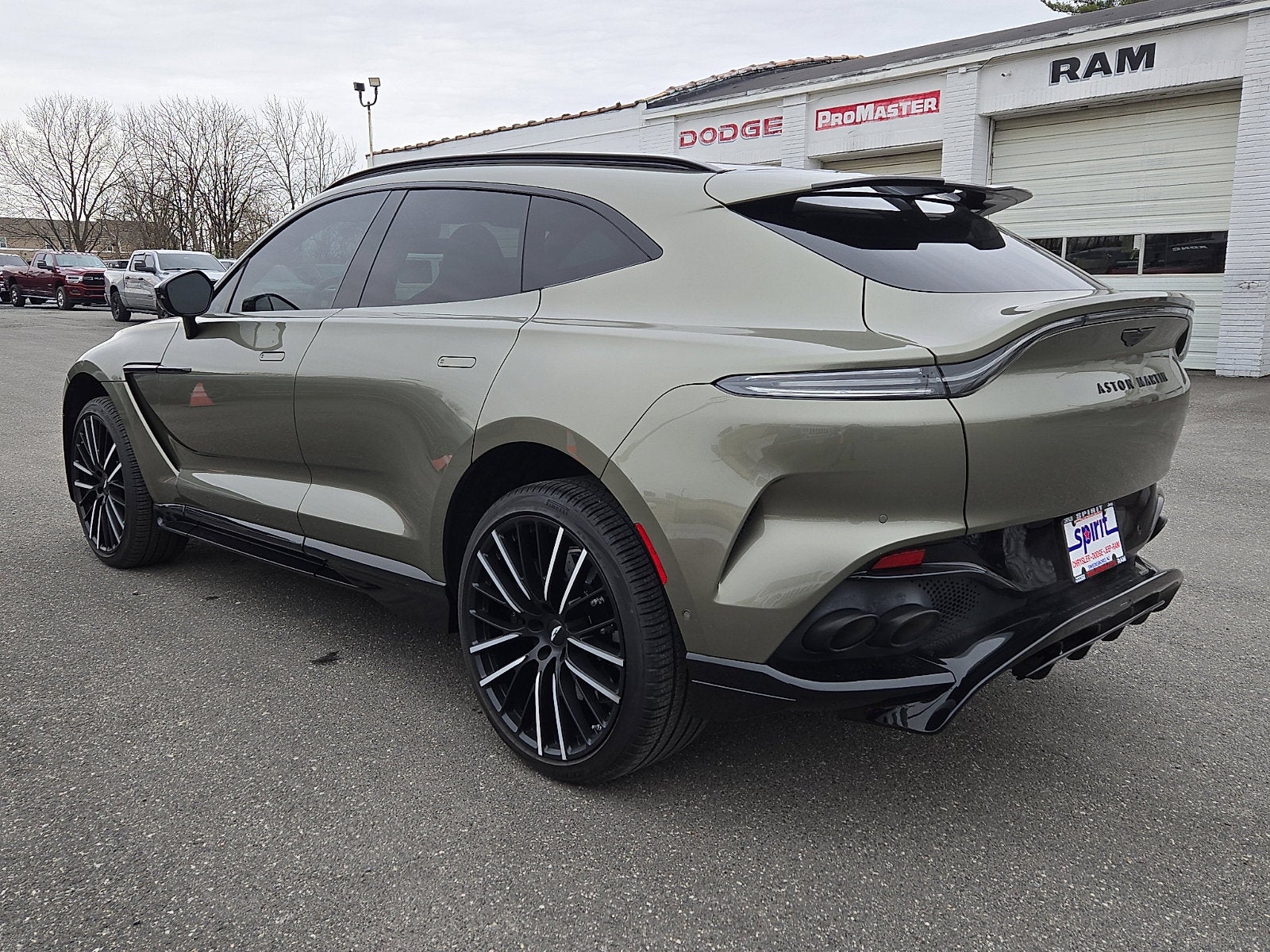 2024 Aston Martin DBX 707