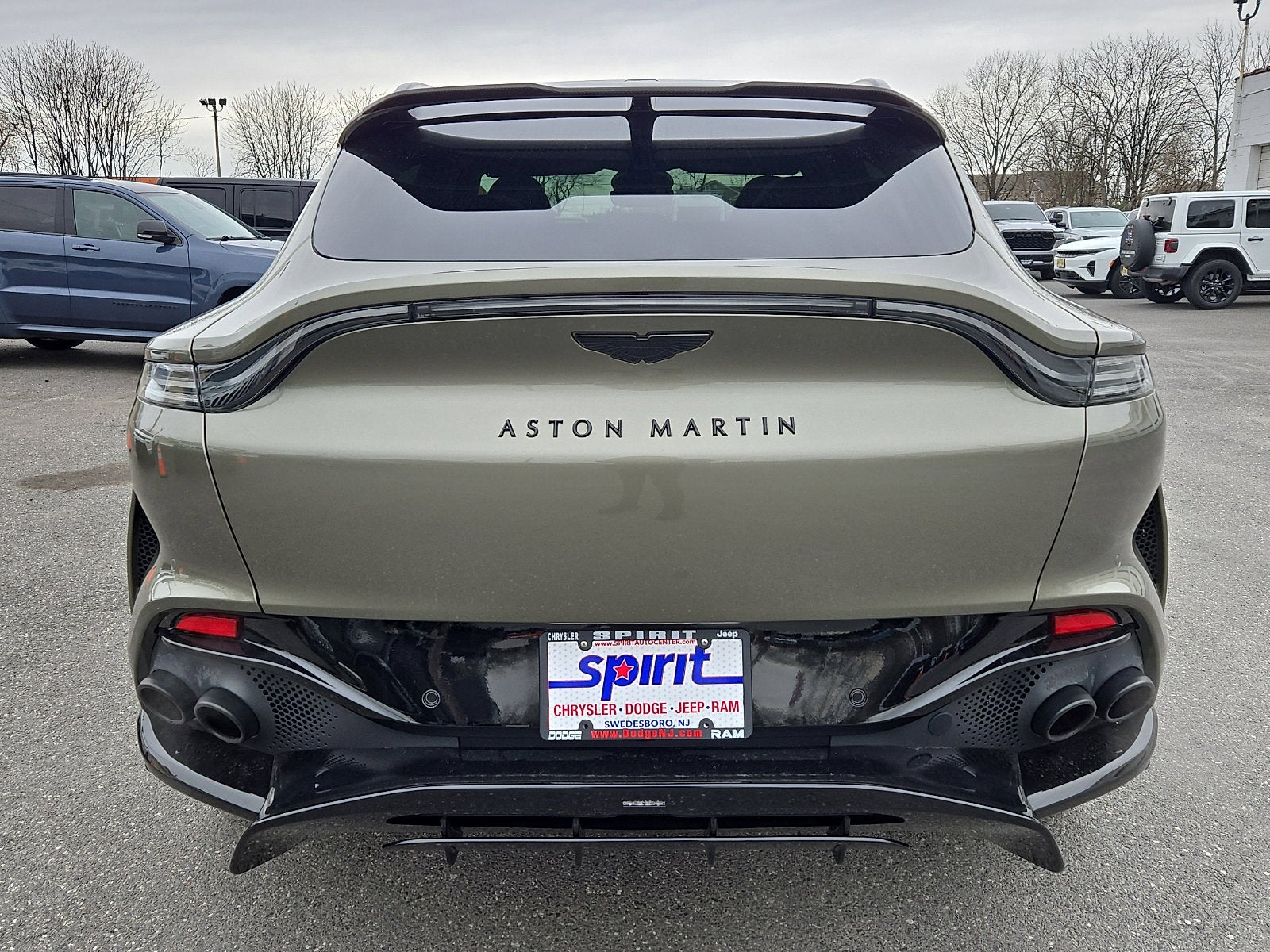2024 Aston Martin DBX 707