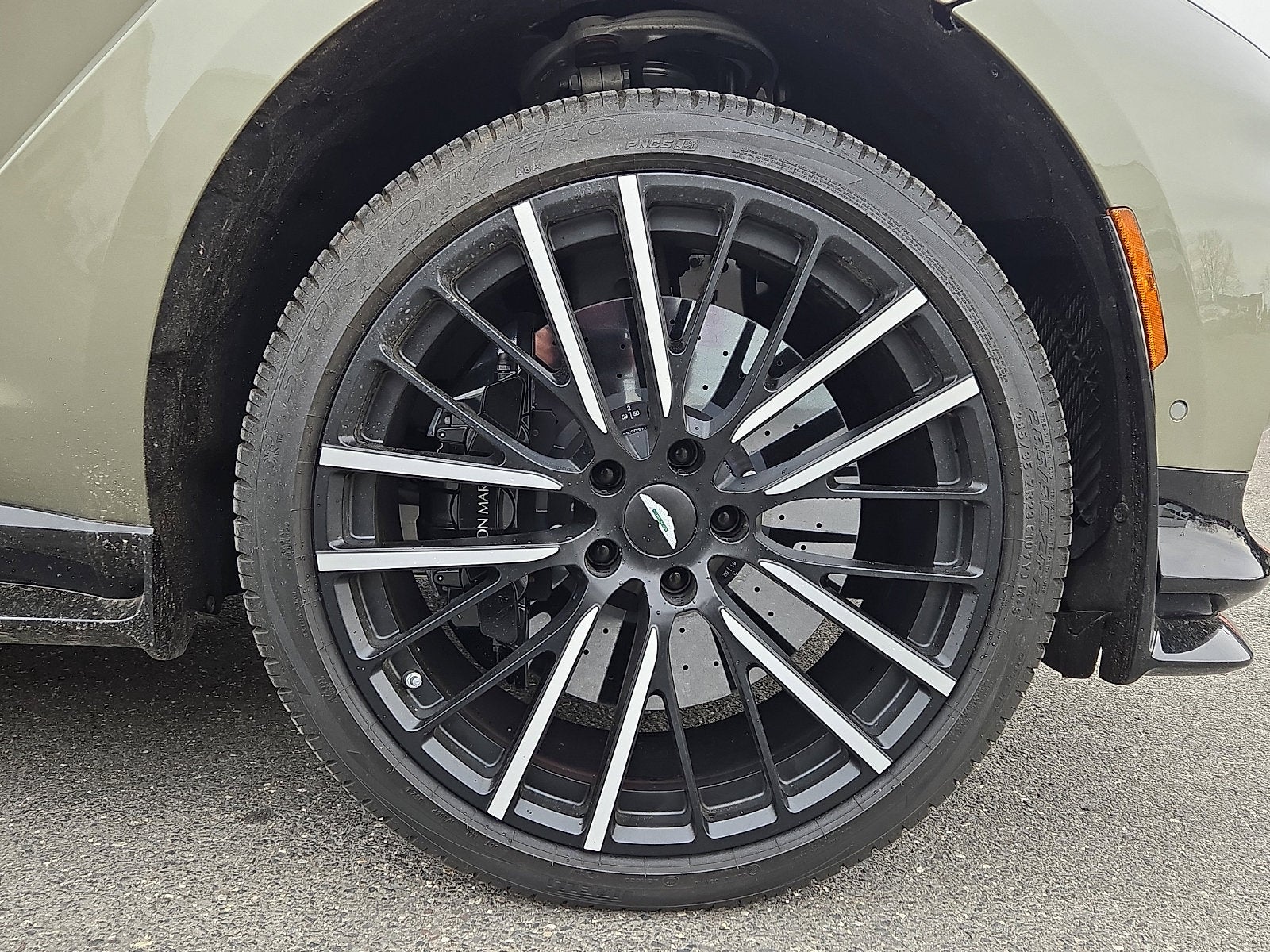 2024 Aston Martin DBX 707